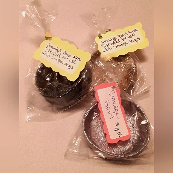 Smudge Bowls - Picture 1 of 2